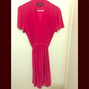 Ellen Parker Women’s Butterfly Sleeved Dress. NWT